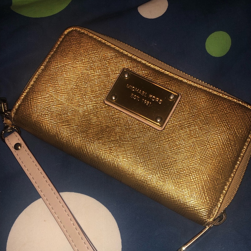 Never used MK wristlet